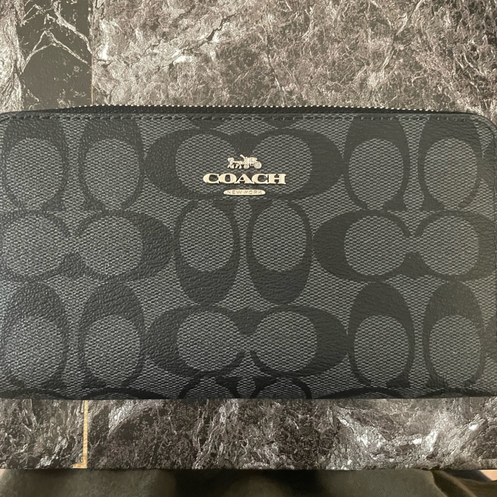 Coach wallet